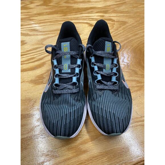 Nike Air Winflo 9 Sneaker Womens 9.5 Black Madder Running Shoes DD8686-004 S25 - Picture 1 of 8